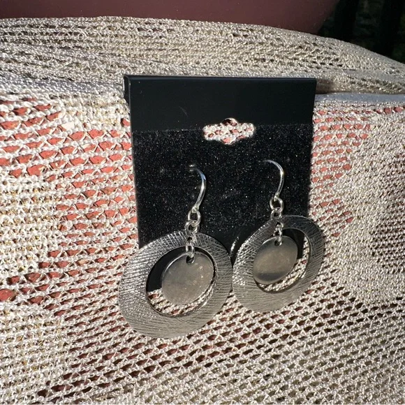 Elegant Silver Dangle Earrings Smooth Circle within textured circle - Picture 4 of 6